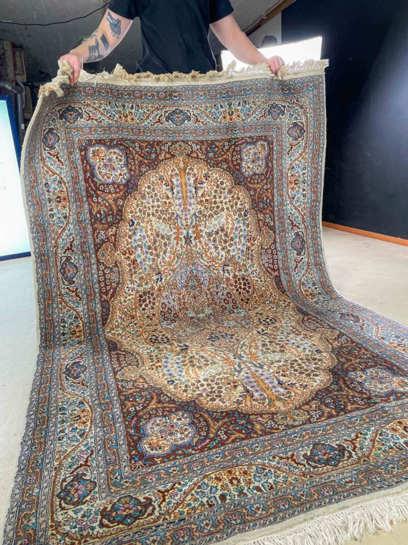 ennennäkemättömän pikkutarkka elämänpuu ghom 218 x 140 cm