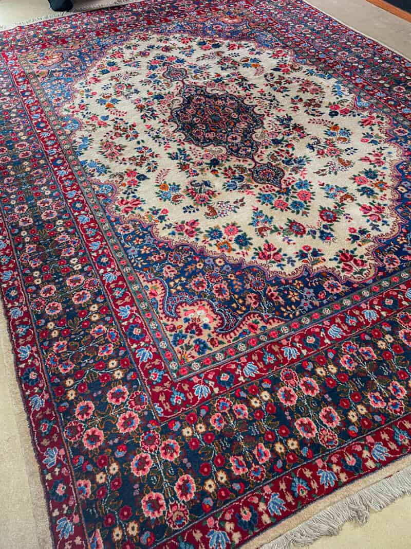 palatsikokoinen elegantti kukkais sarouk  430 x 320 cm (kopio)