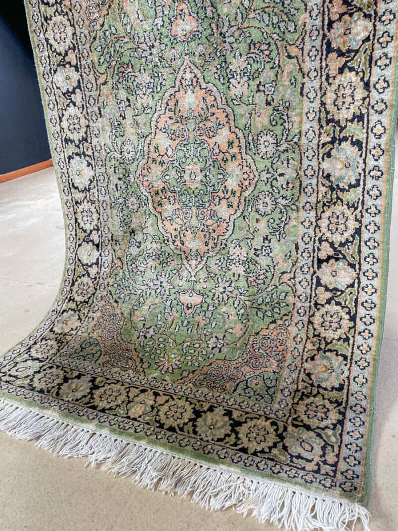 silkkimatto lumoava vaaleanpunainen puutarha ghom 147 x 91 cm (kopio)