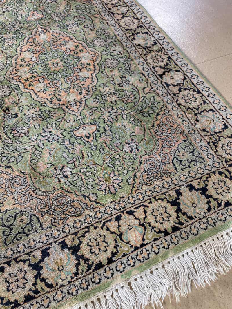 silkkimatto lumoava vaaleanpunainen puutarha ghom 147 x 91 cm (kopio)