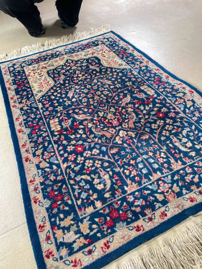 loistokas kukkais kirman 1970 luvulta 155 x 95 cm (kopio)