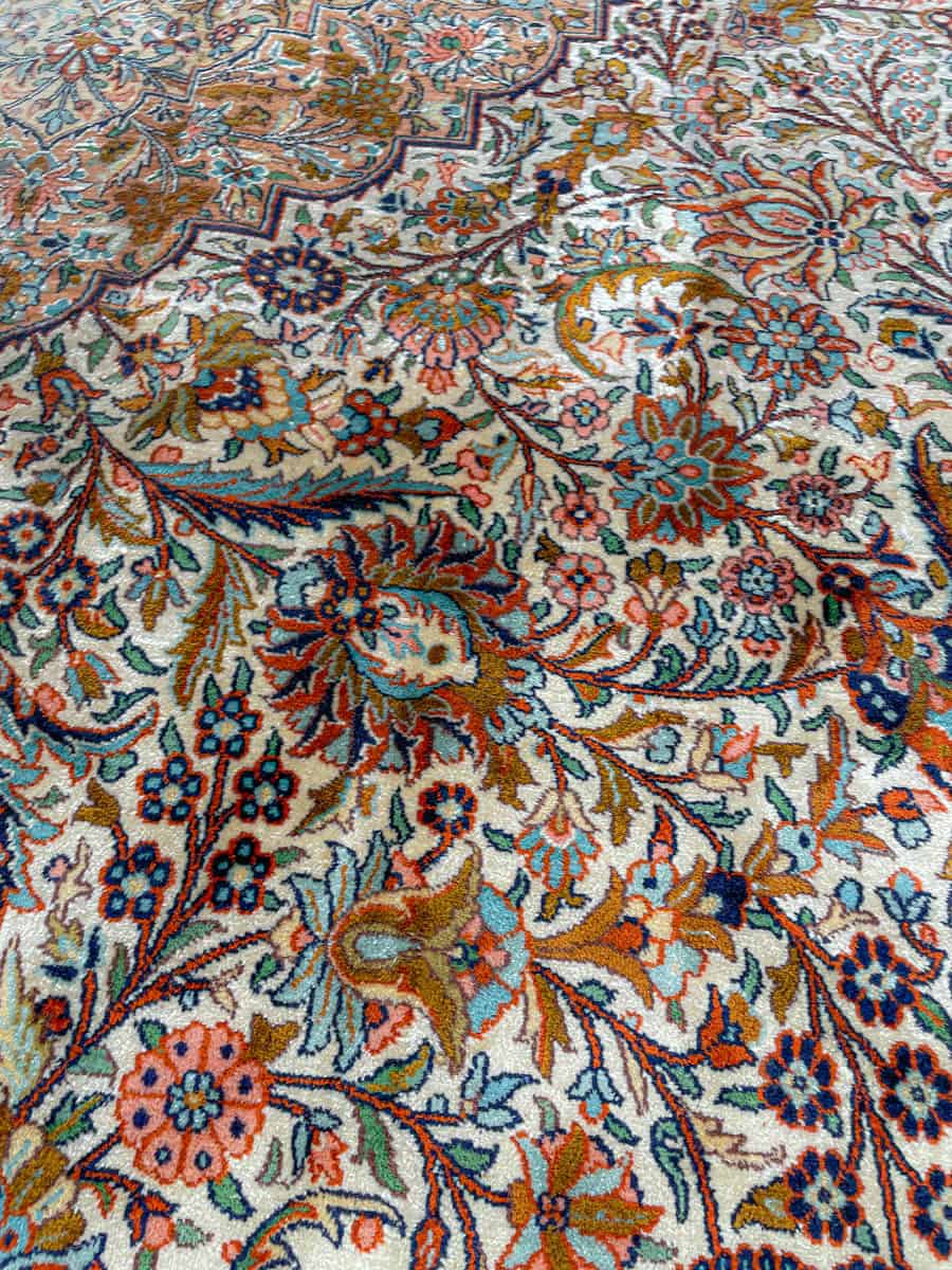 silkkimatto ylvään koristeelinen ghom 280 x 185 cm (kopio)