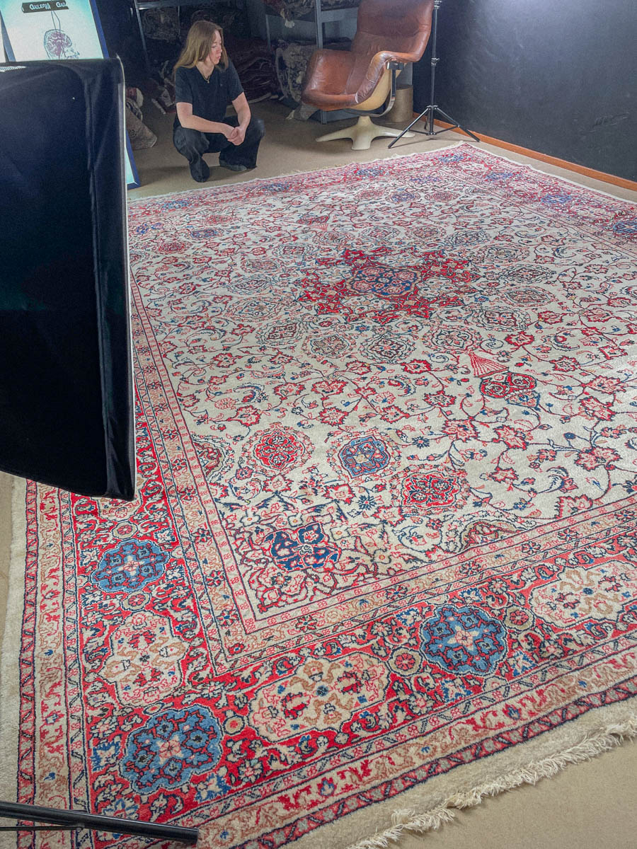 tyrmäävän elegantti palatsikokoinen sarouk 1960 luvulta 405 x 320 cm