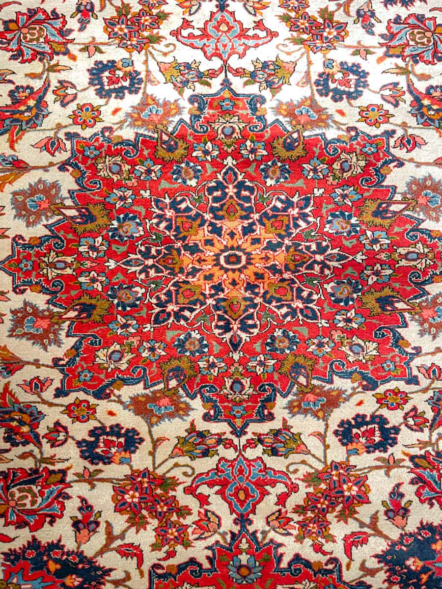 häikäisevä palatsikokoinen vaalea isfahan 374 x 285 cm