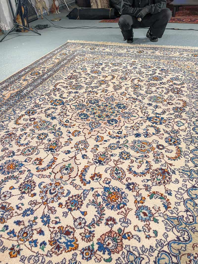 tyrmäävän elegantti vaalea kasmir 355 x 250 cm varattu 21.7. klo 20 asti (kopio)