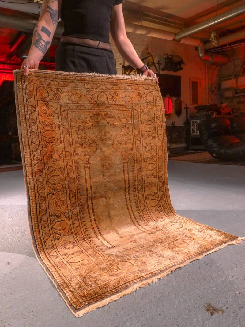 silkkimatto kultaisen hehkuva kayseri 136 x 89 cm lataa uudet kuvat