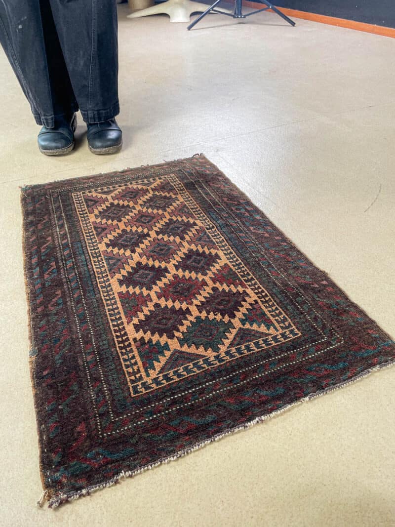 tumma afgaanimatto 80 x 50 cm