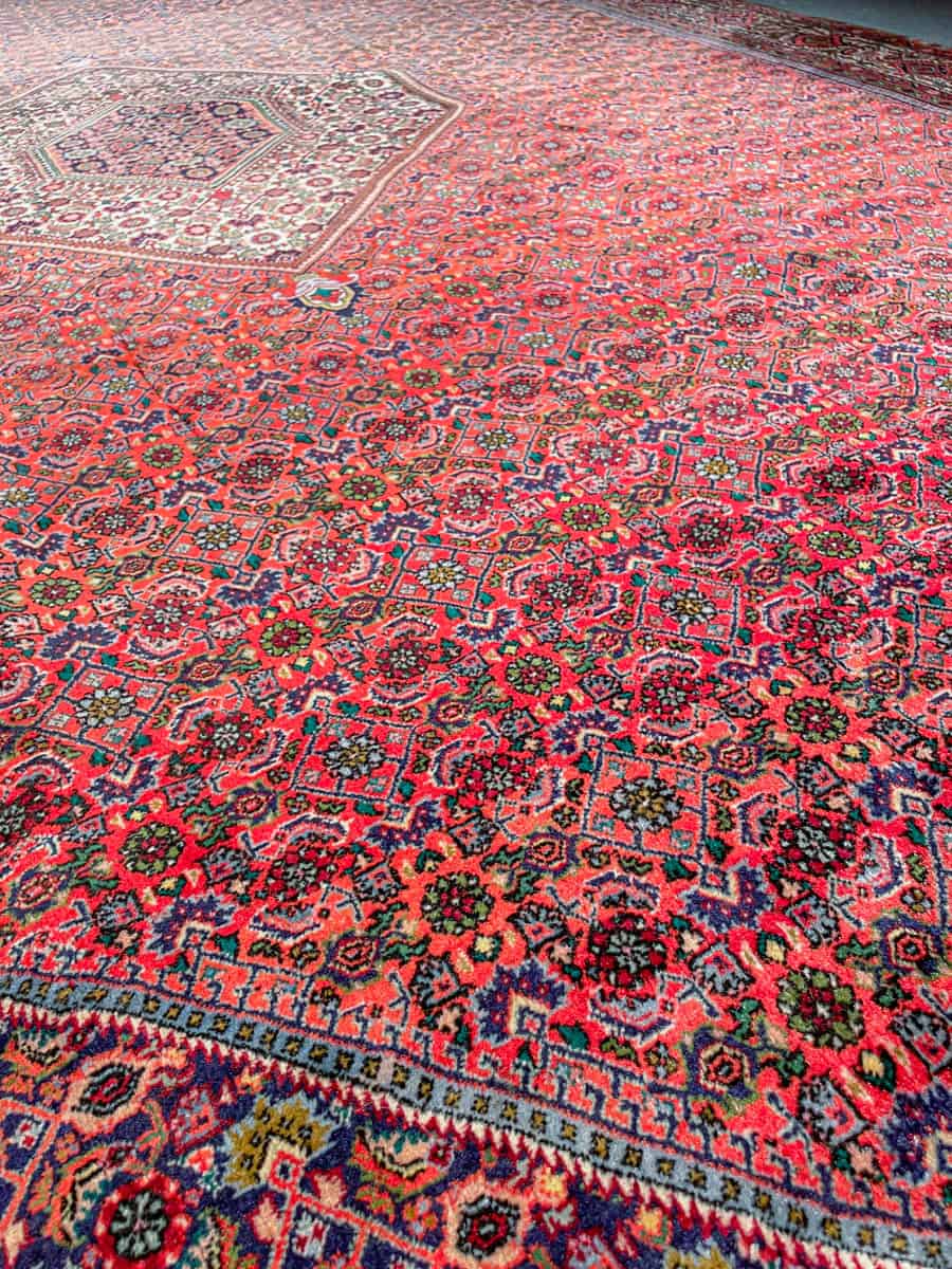 harvinainen vaaleanpunainen bijar 315 x 203 cm