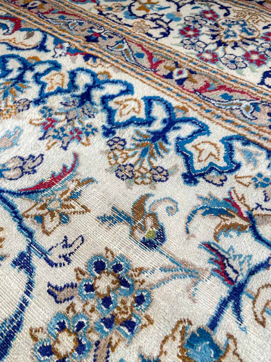 Äärimmäisen yksityiskohtainen nain silkillä 355 x 250 cm varattu 21.7. klo 20 asti (kopio)