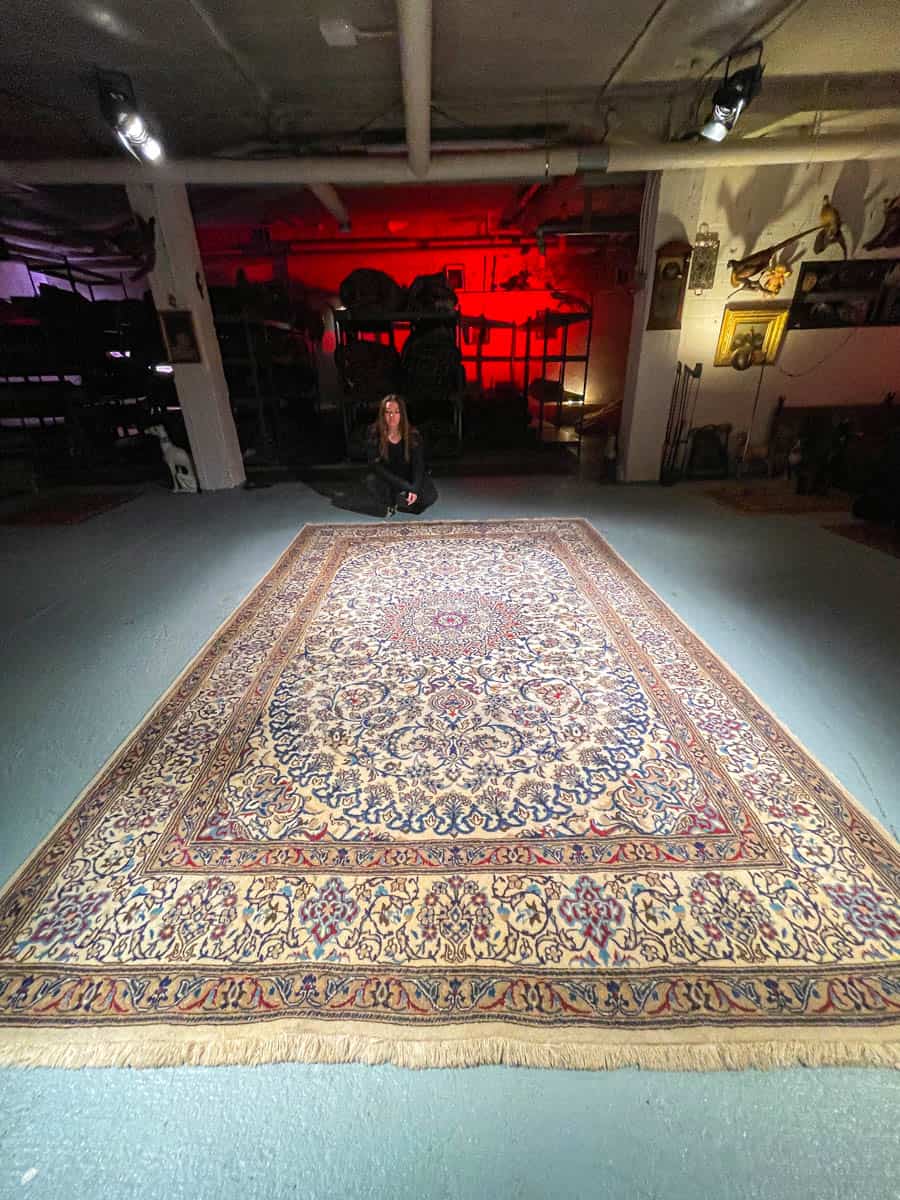 Äärimmäisen yksityiskohtainen nain silkillä 355 x 250 cm varattu 21.7. klo 20 asti (kopio)