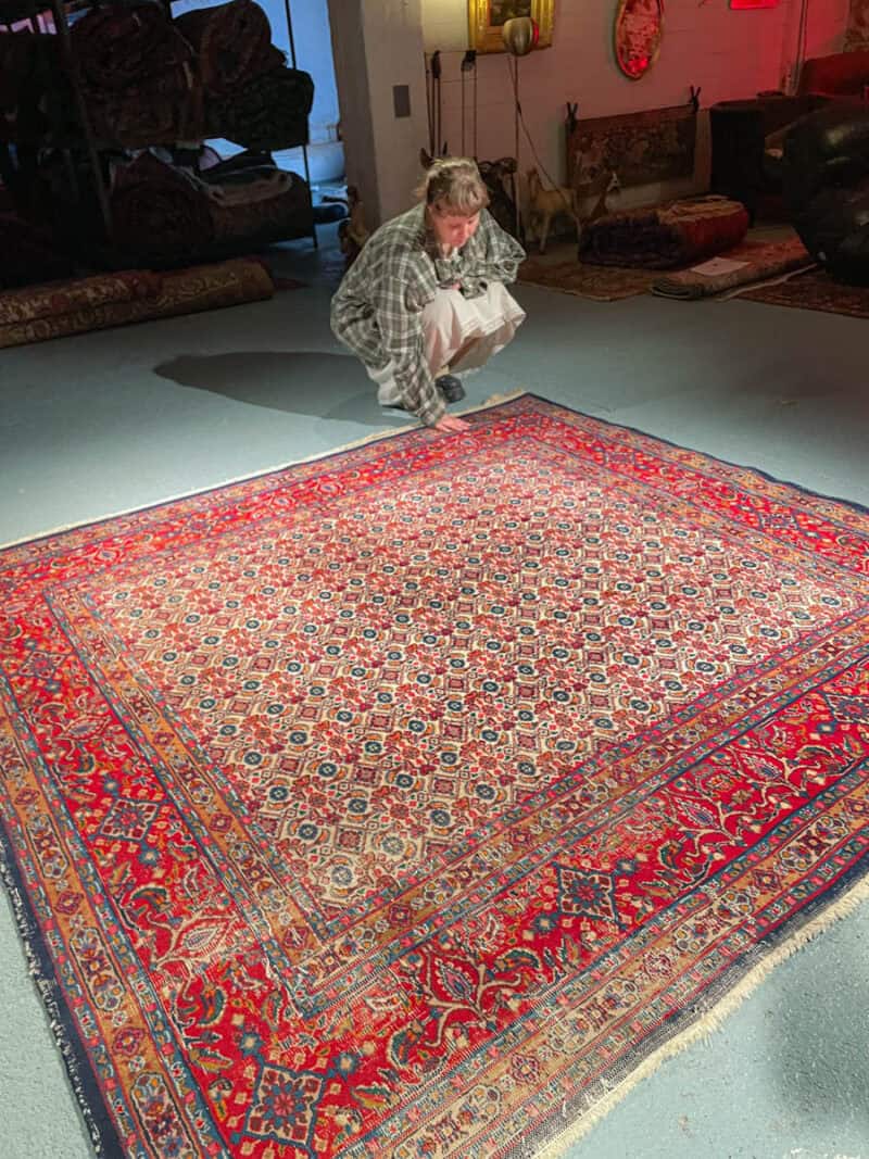 persoonaa huokuva moud  217 x 215 cm