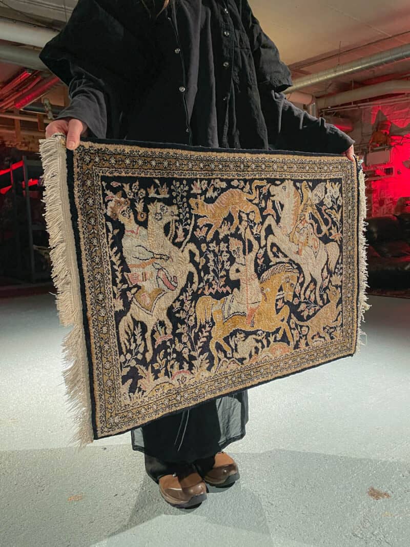 silkki silkillä – Äärimmäisen yksityiskohtainen metsästys ghom 80 x 57 cm