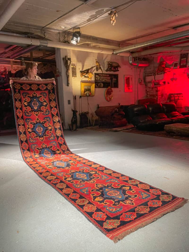 tyrmäävä puoliantiikkinen sarab käytävämatto – 384 x 162 cm