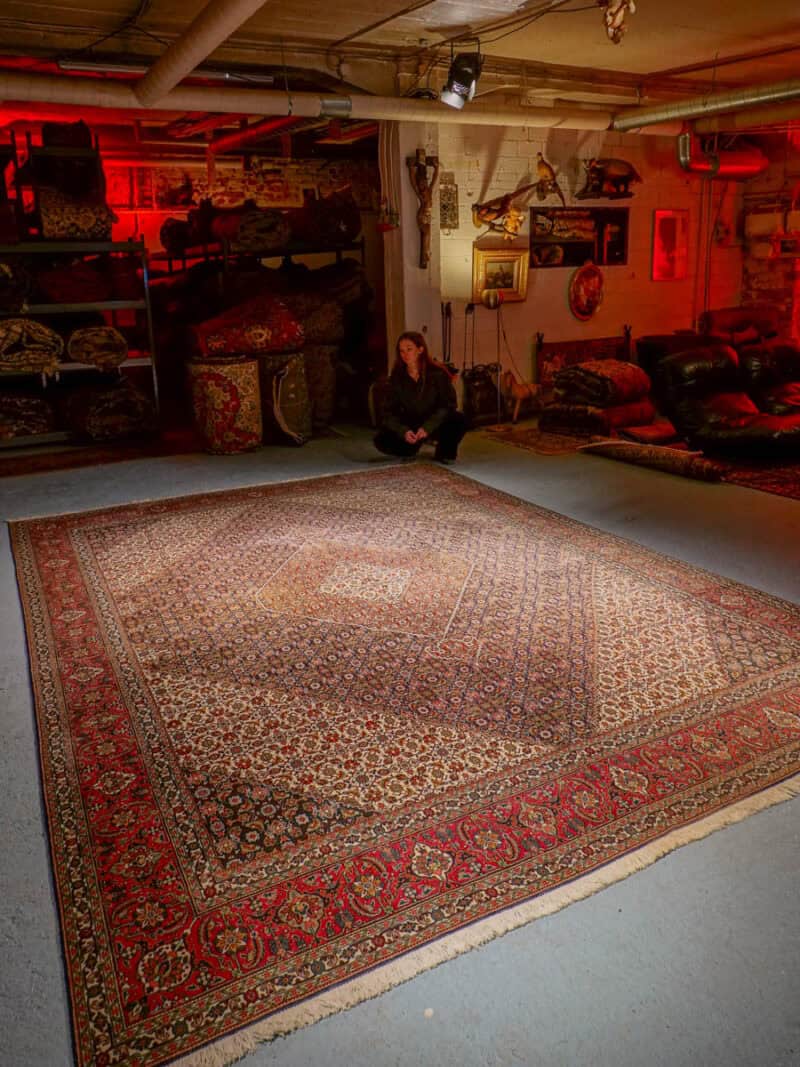 maanläheisen särmikäs palatsikokoinen tabriz 390 x 295 cm