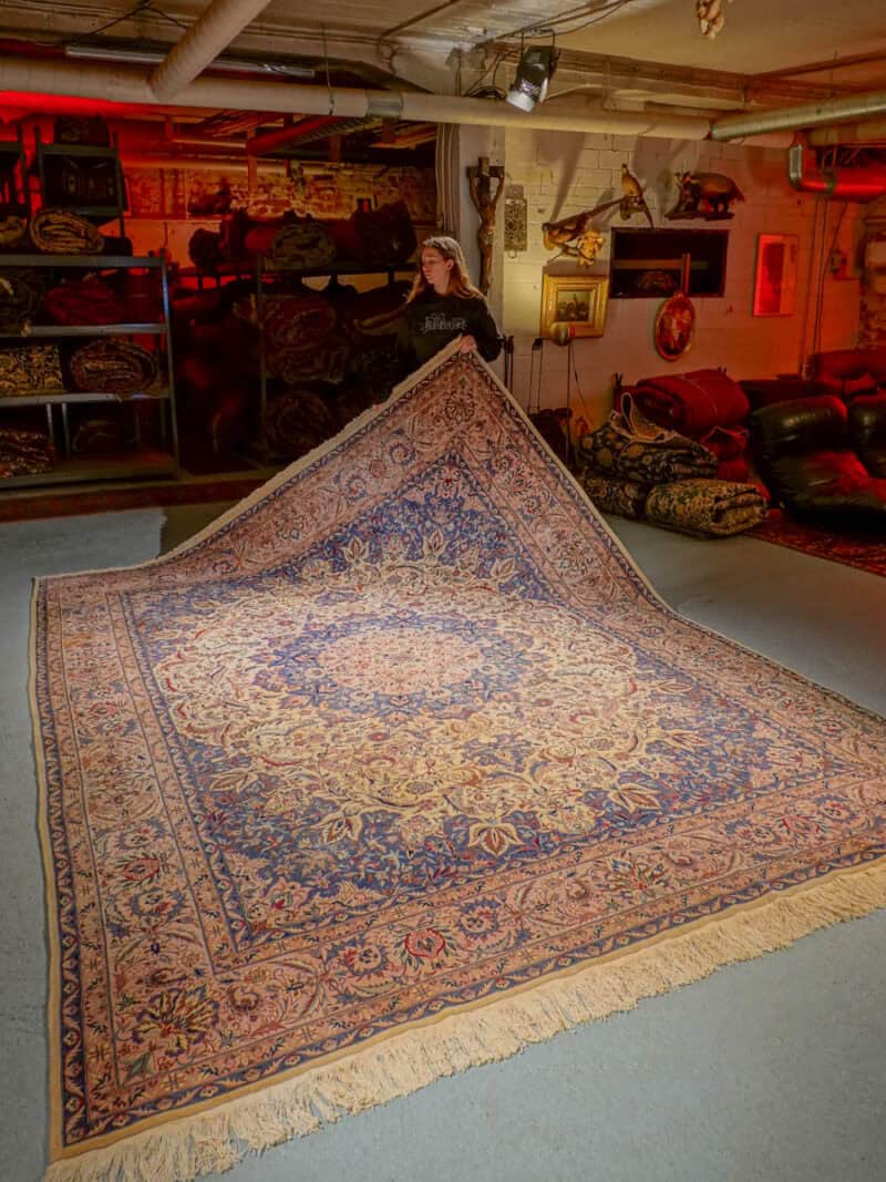 häikäisevän yksityiskohtainen isfahan silkillä  366 x 240 cm