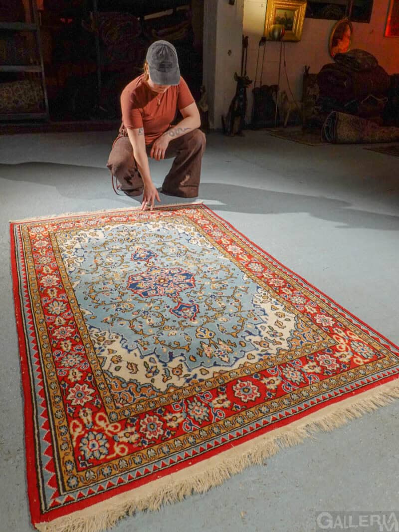 säväyttävä ghom 162 x 106 cm