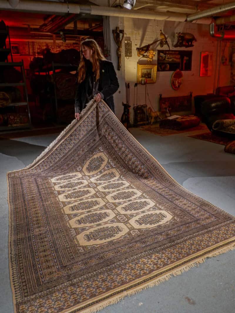 tyylikäs maanläheinen buhara 250 x 180 cm