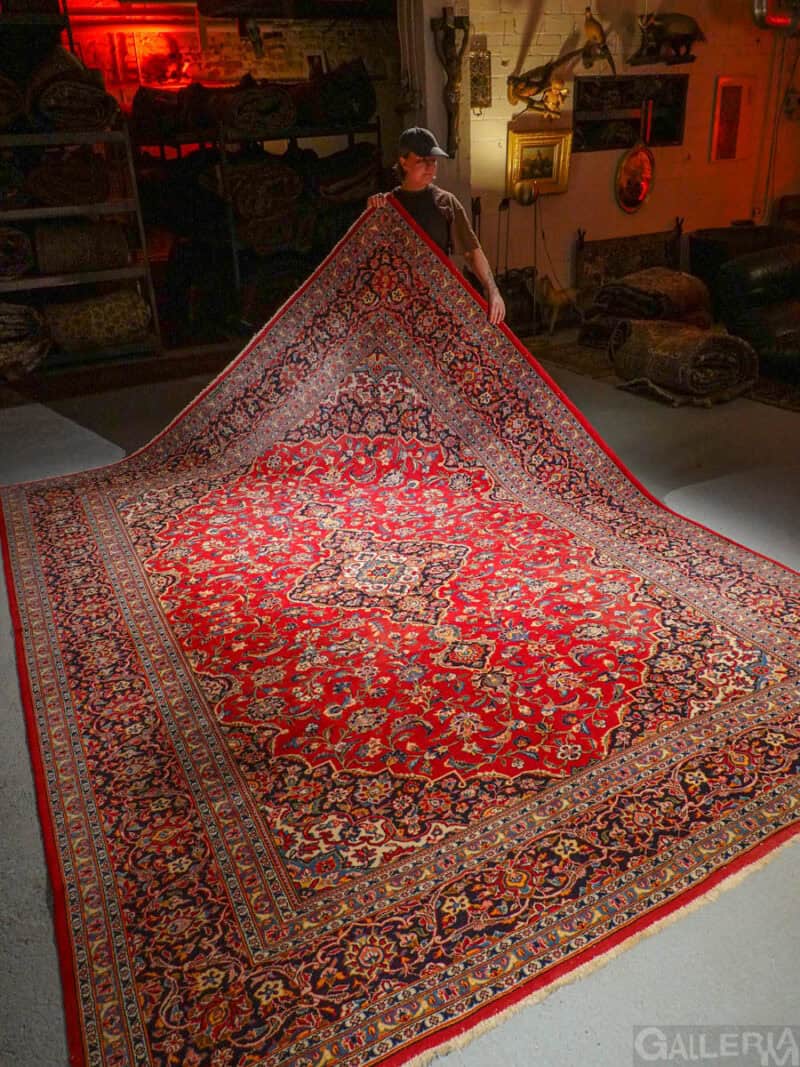 klassinen punainen keshan  300 x 200 cm (kopio)