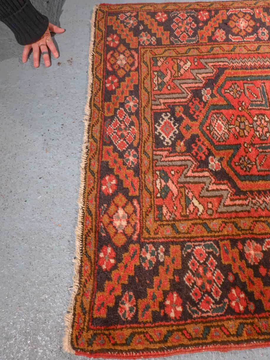 särmikäs pieni heriz – 160 x 98 cm