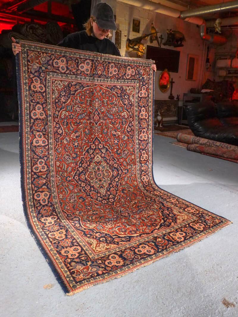 hurmaava runsaskuvioinen keshan  203 x 132 cm (kopio)