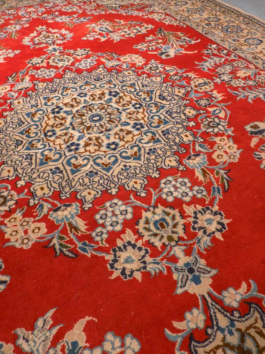 harvinainen punainen nain – 250 x 160 cm (kopio)