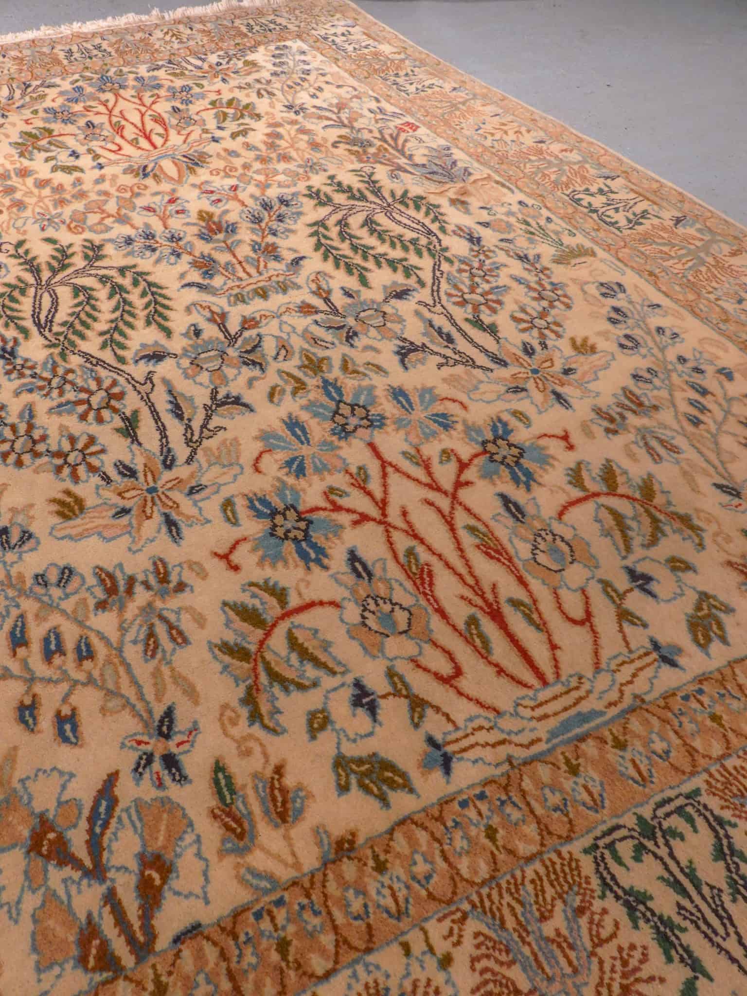 lumoavan yksityiskohtainen ghom 230 x 139 cm (kopio)