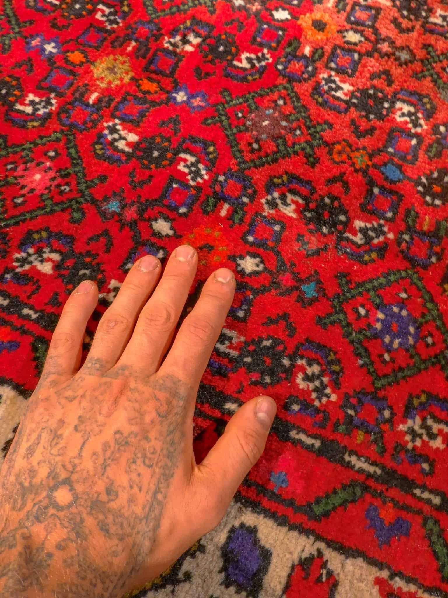 Punainen käsinsolmittu Hamadan-villamatto, 191 × 150 cm