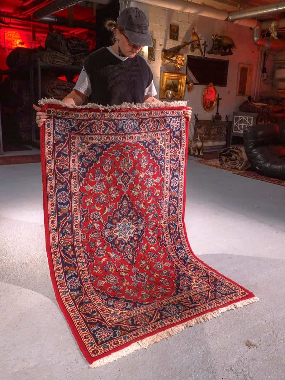 Punainen käsinsolmittu Keshan-villamatto, 150 × 100 cm