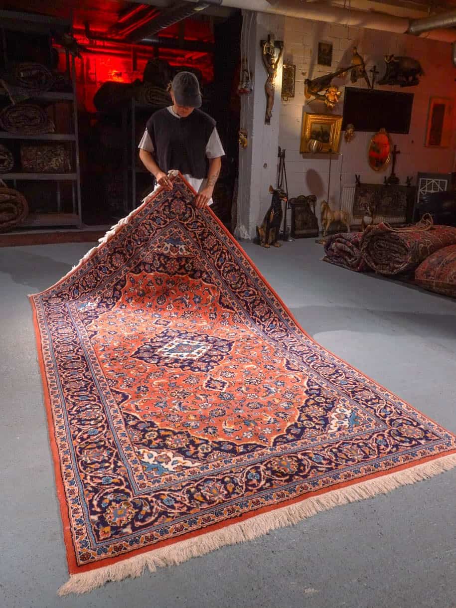 Punainen käsinsolmittu Keshan-villamatto, 250 × 150 cm