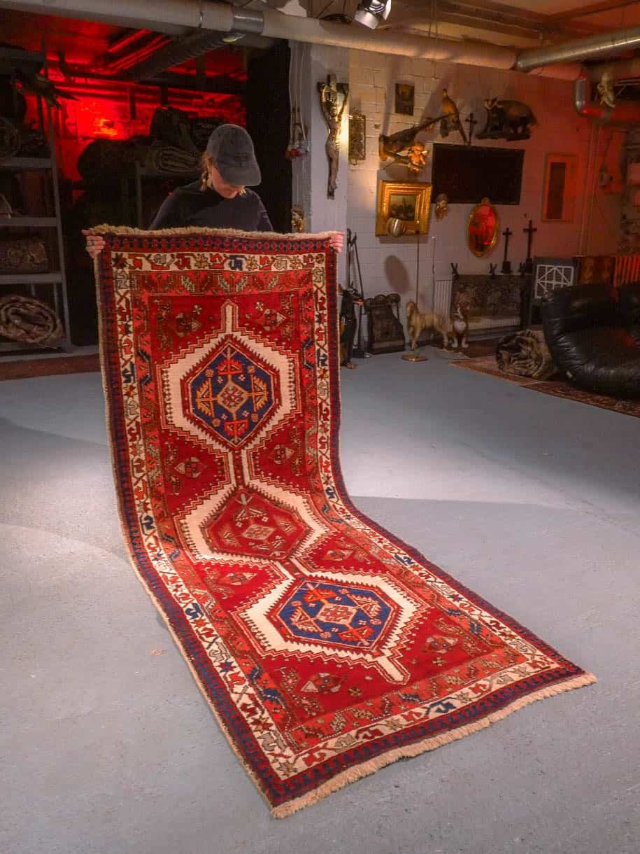 Punainen käsinsolmittu Sarab-villamatto, 245 × 96 cm