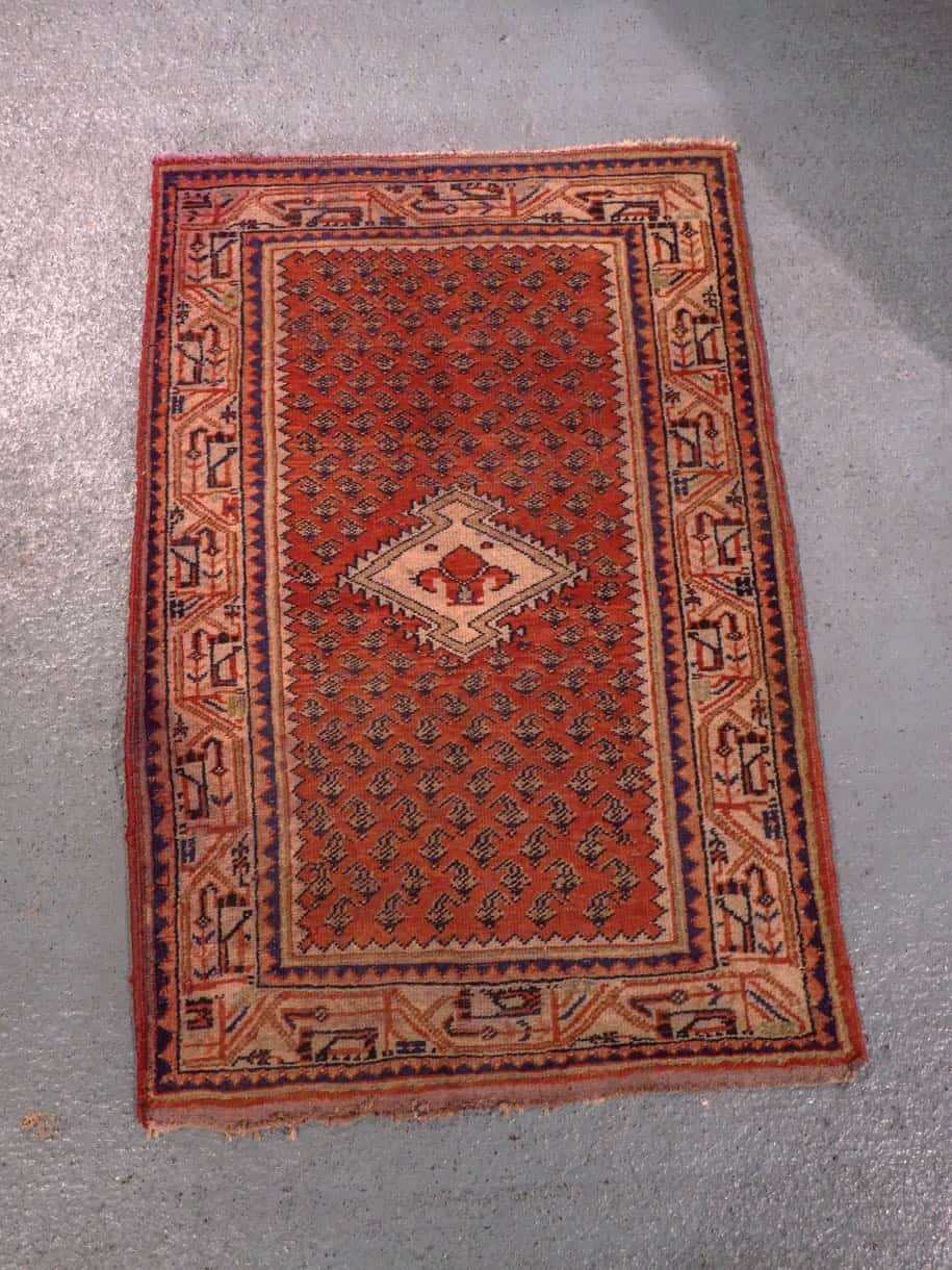Punainen käsinsolmittu Sarouk Mir-villamatto, 120 × 81 cm