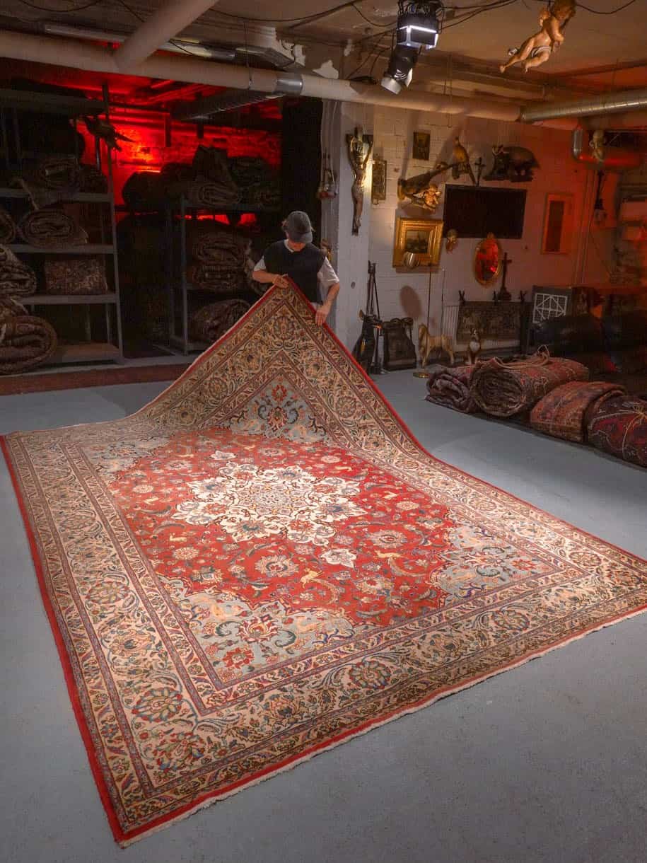 Punainen käsinsolmittu Tabriz-villamatto, 355 × 253 cm