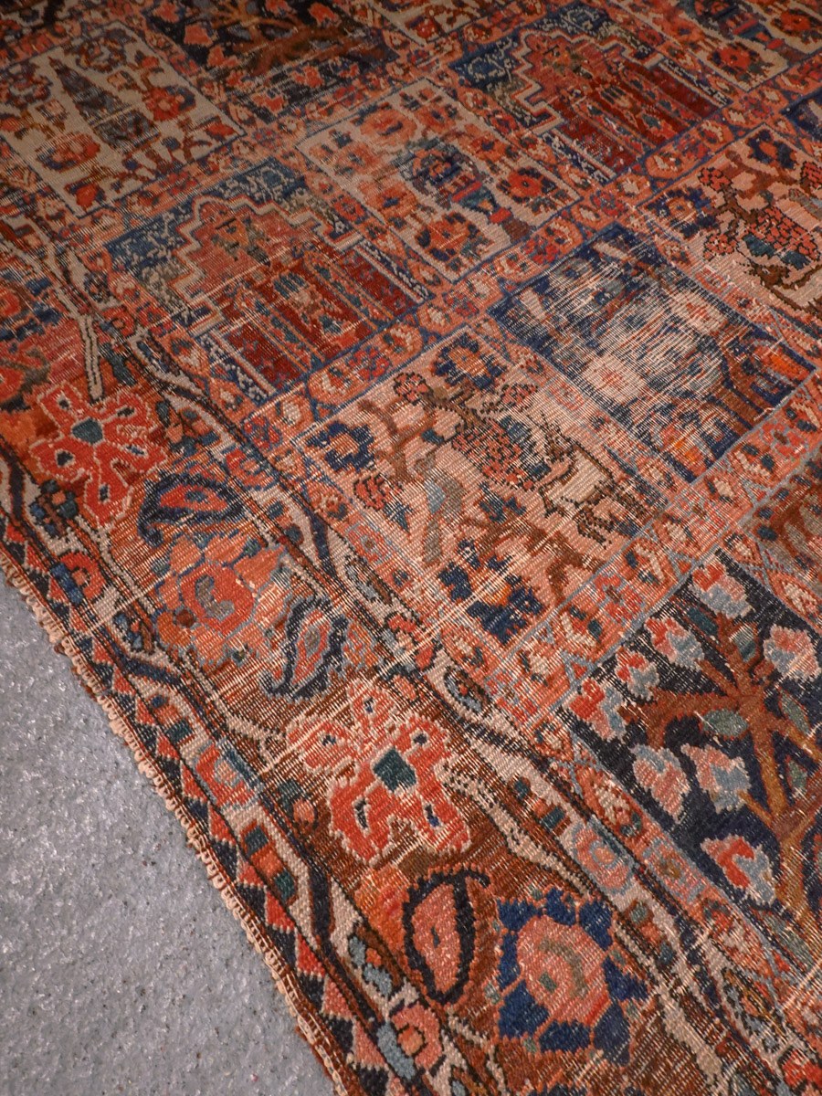Maanläheinen käsinsolmittu Bahtijaari-villamatto, 306 × 151 cm