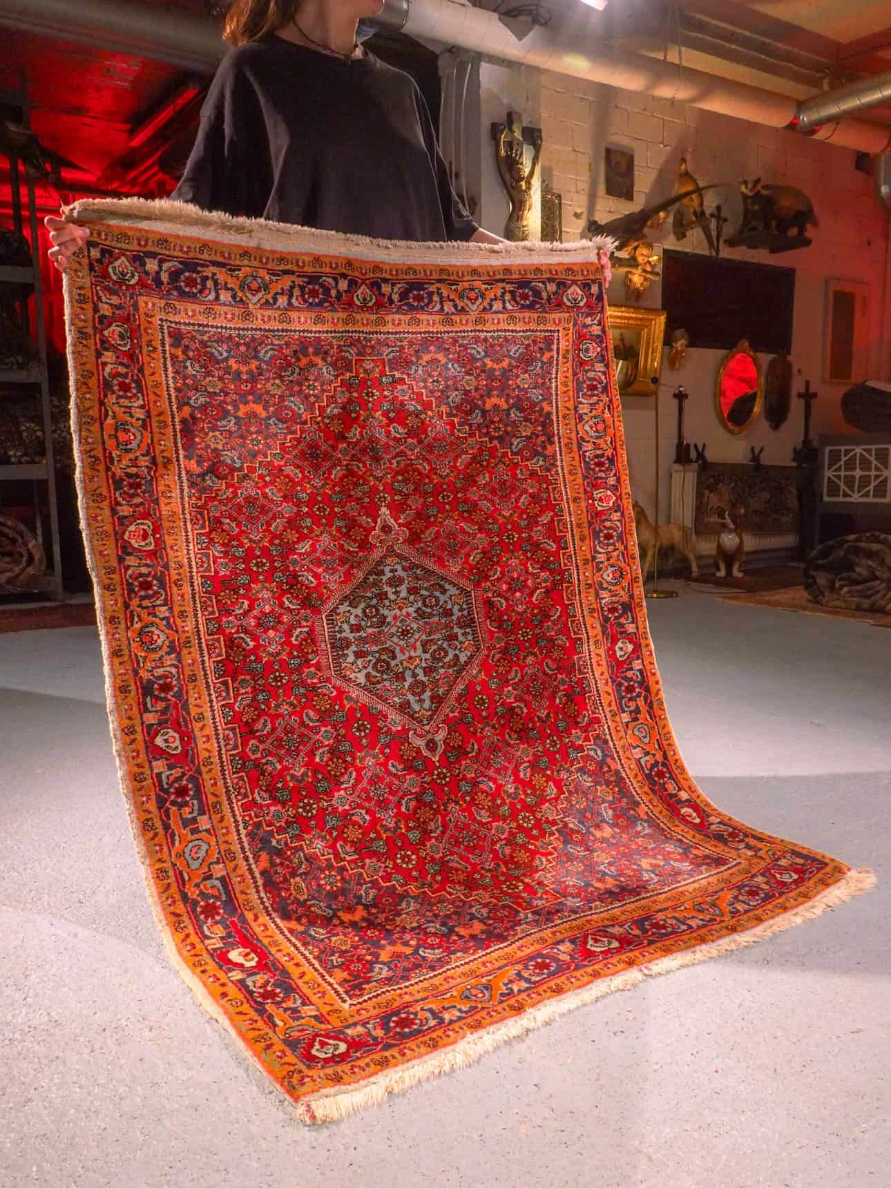 Punainen käsinsolmittu Bijar-villamatto, 151 × 106 cm