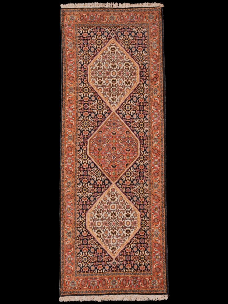 Vaalea käsinsolmittu Bijar-villamatto, 237 × 87 cm