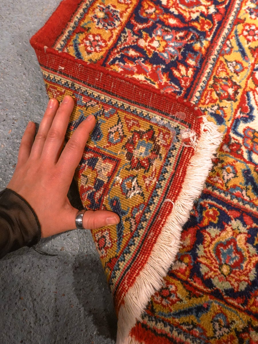 Punainen käsinsolmittu Ghom-villamatto, 238 × 154 cm