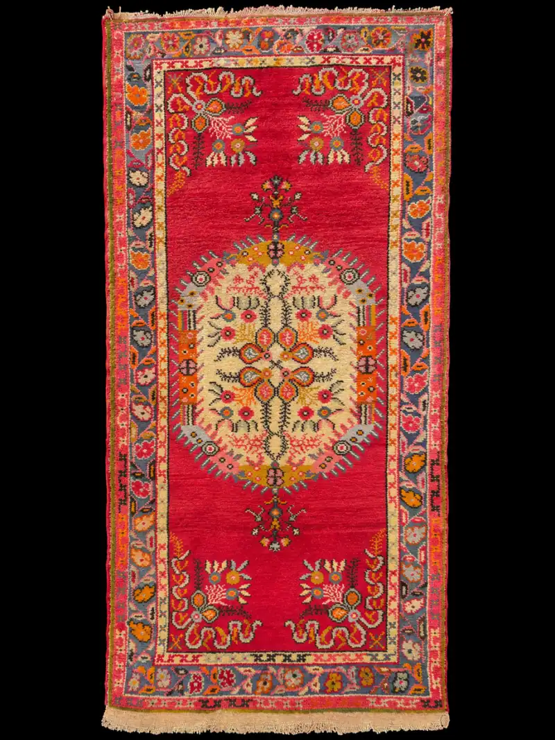 Viehkeä puoliantiikki-Usak - 221 x 106 cm