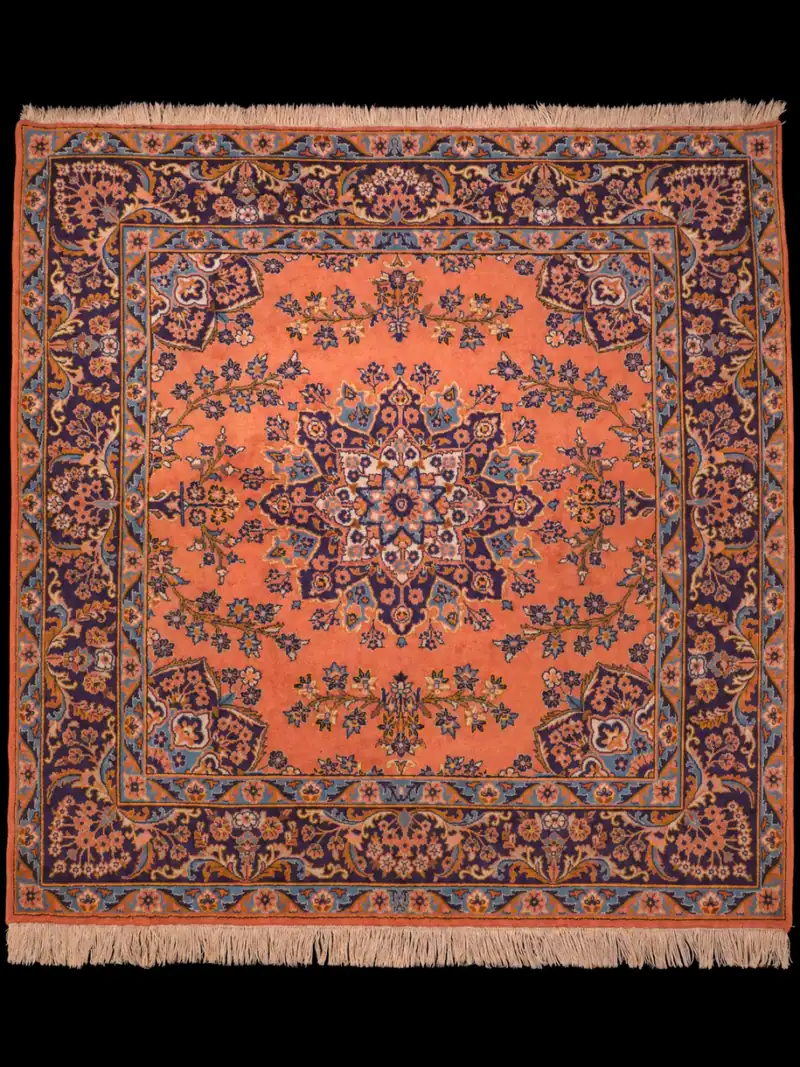 Soma neliömäinen Sarouk – 205 x 200 cm