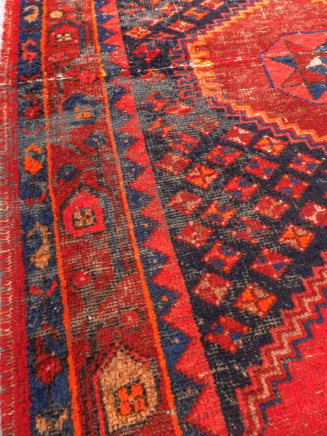 Punainen käsinsolmittu Hamadan-villamatto, 290 × 101 cm
