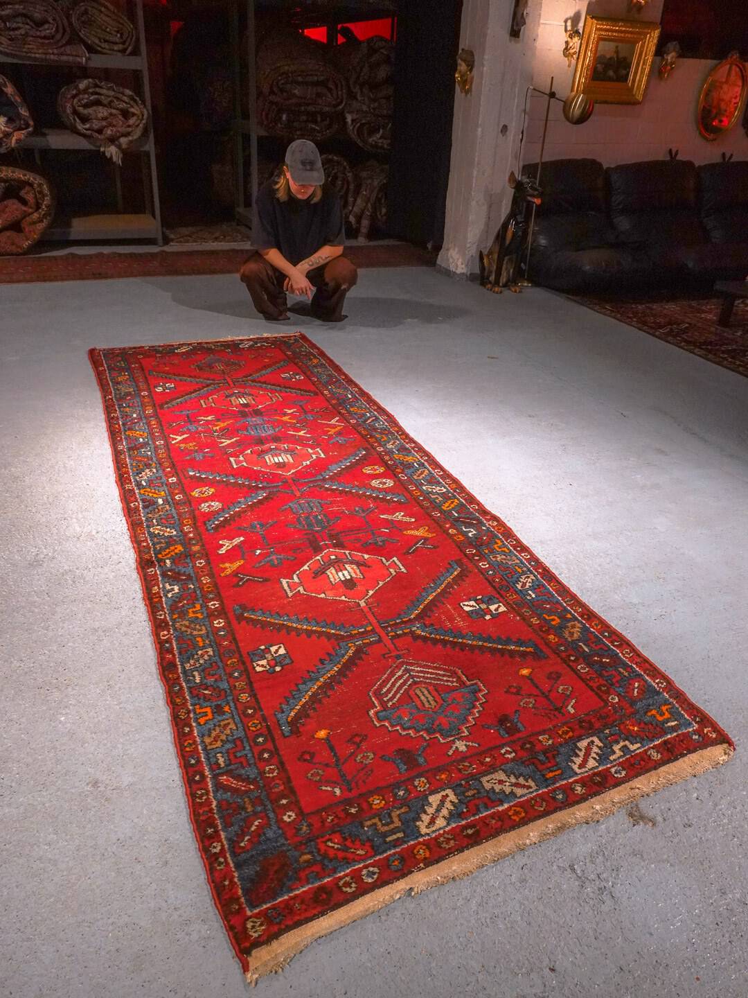Punainen käsinsolmittu Hamadan-villamatto, 295 × 105 cm