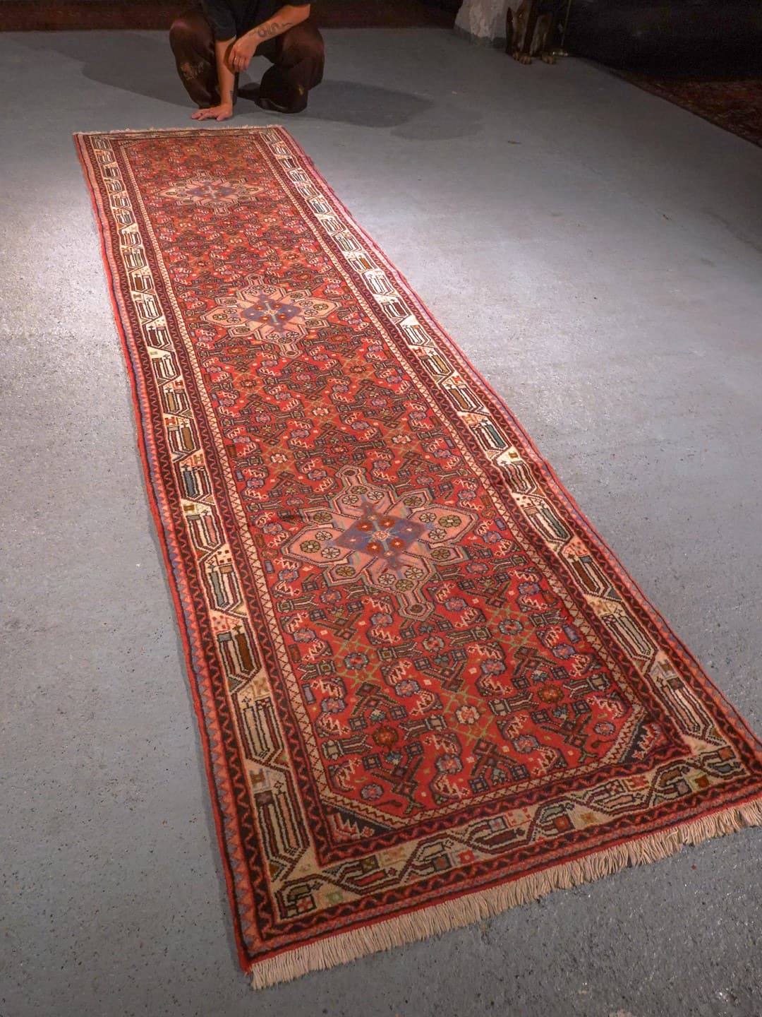 Punainen käsinsolmittu Hamadan-villamatto, 295 × 80 cm