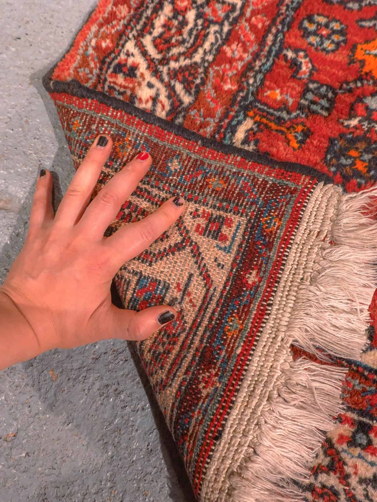 Hamadan-maton kuvioinnin yksityiskohta