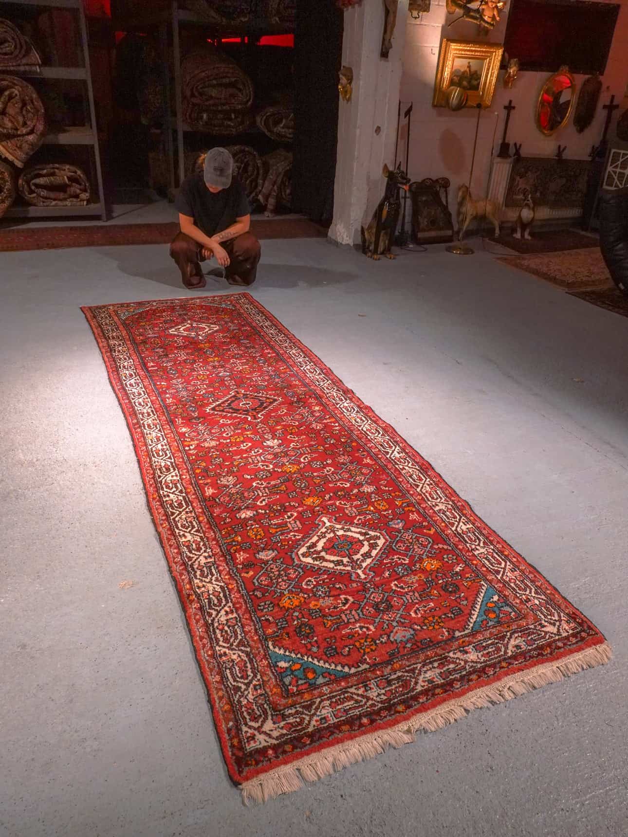 Punainen käsinsolmittu Hamadan-villamatto, 310 × 105 cm