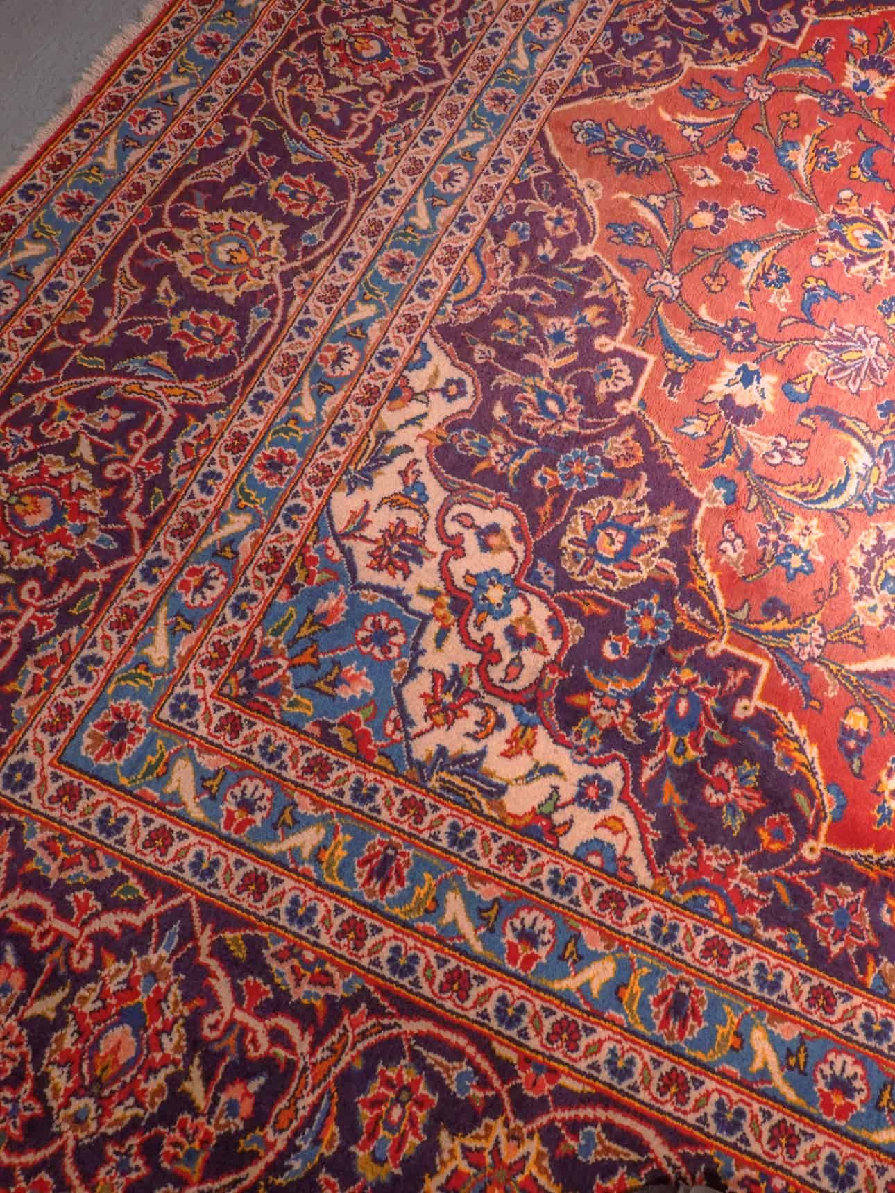 Punainen käsinsolmittu Keshan-villamatto, 400 × 300 cm