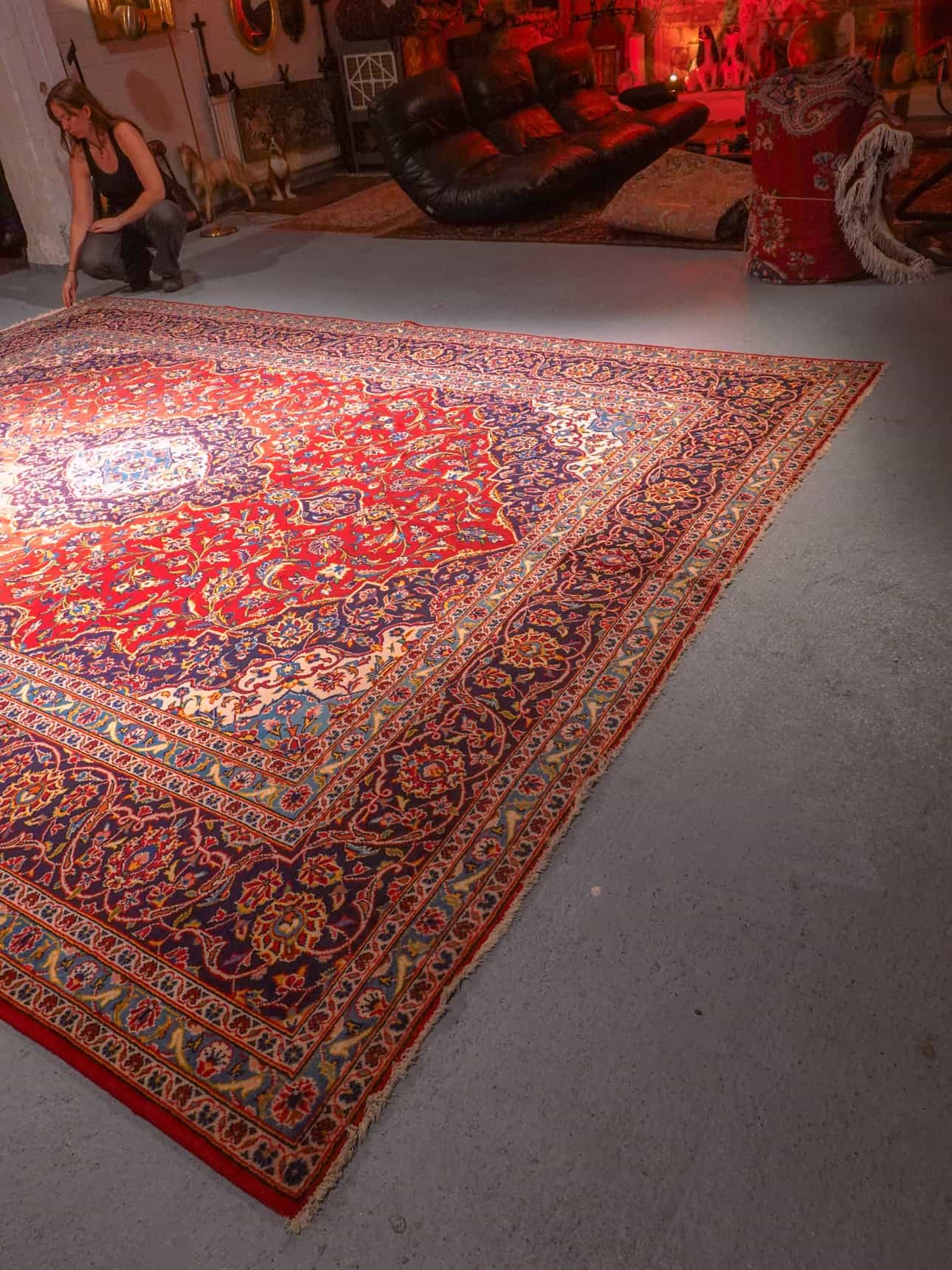 Punainen käsinsolmittu Keshan-villamatto, 400 × 300 cm