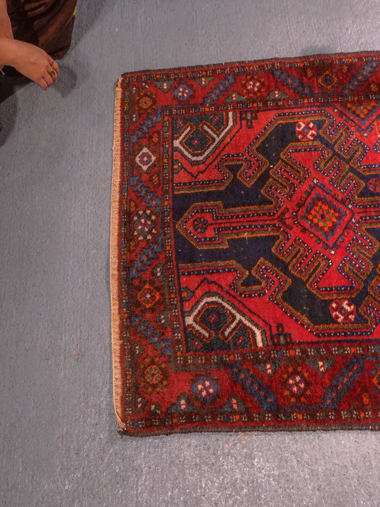 Punainen käsinsolmittu Malayer-villamatto, 300 × 103 cm