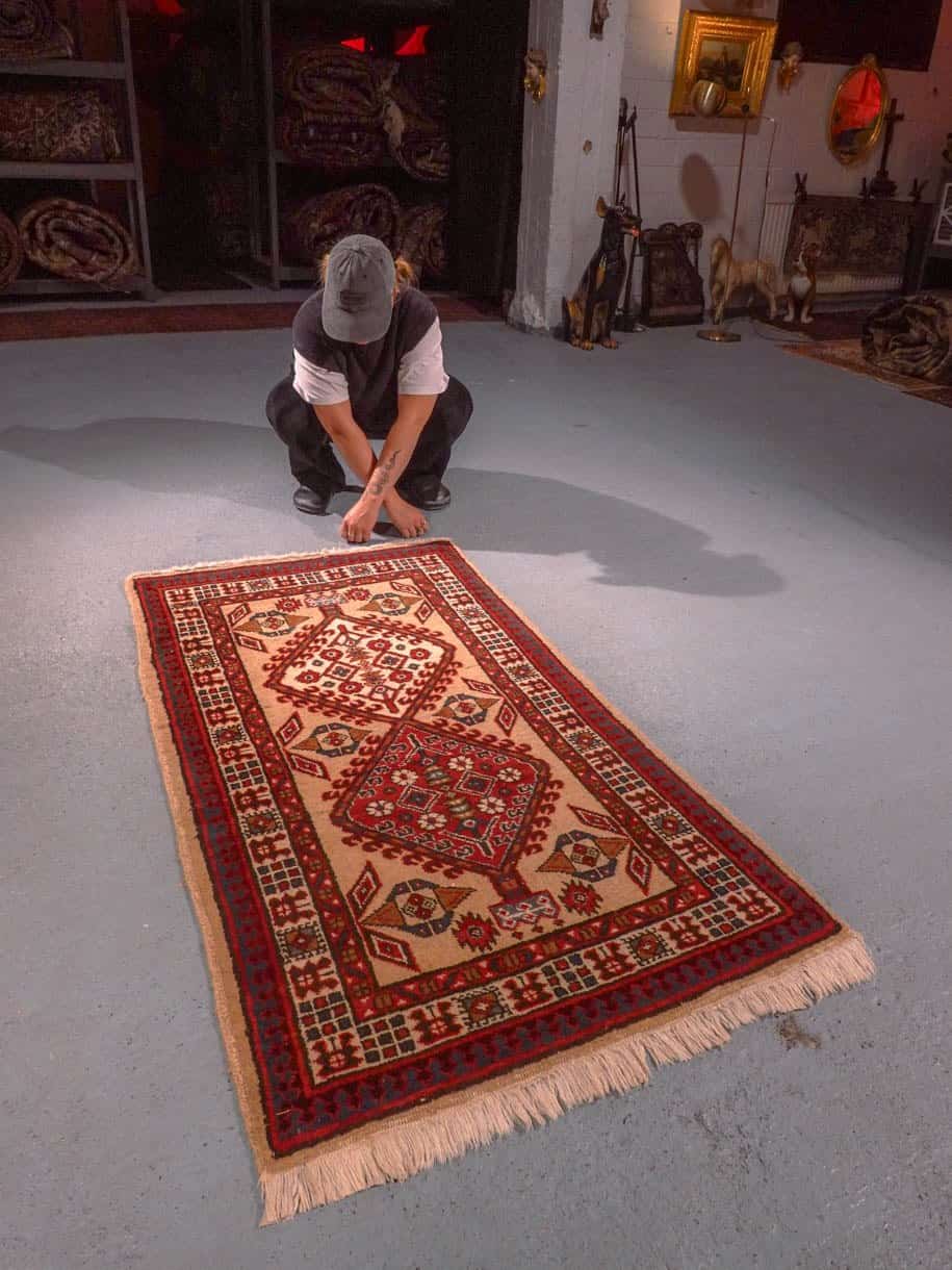 Punainen käsinsolmittu Sarab-villamatto, 148 × 81 cm