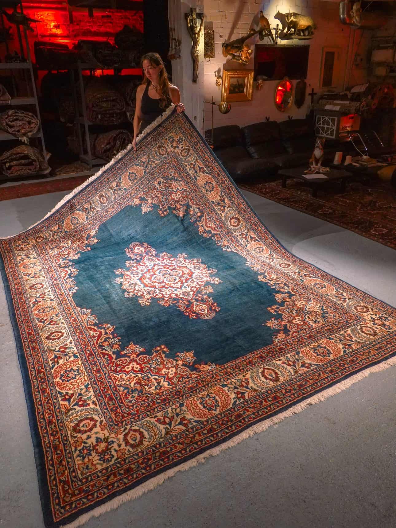 Muu käsinsolmittu Sarouk-villamatto, 325 × 243 cm