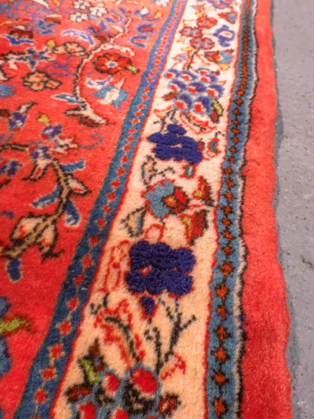 Punainen käsinsolmittu Sarouk-villamatto, 325 × 75 cm