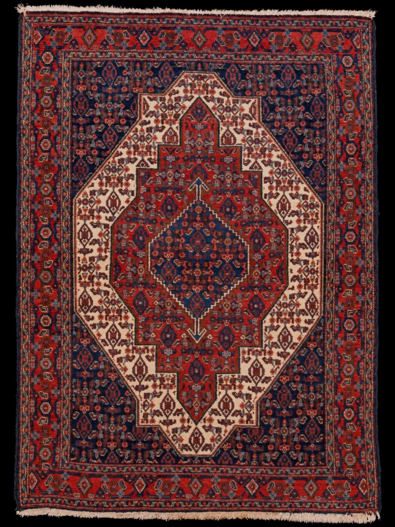 Punainen käsinsolmittu Senneh-villamatto, 163 × 121 cm